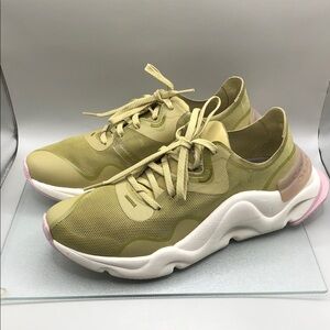 Sorel Kinetic Rnegd Float Shoes Women's 8 Green WORN ONCE EXCELLENT